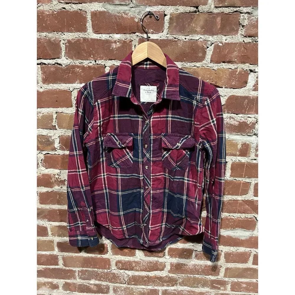 Abercrombie & Fitch Womens Red Plaid Long Sleeve Button Up Flannel Size Small